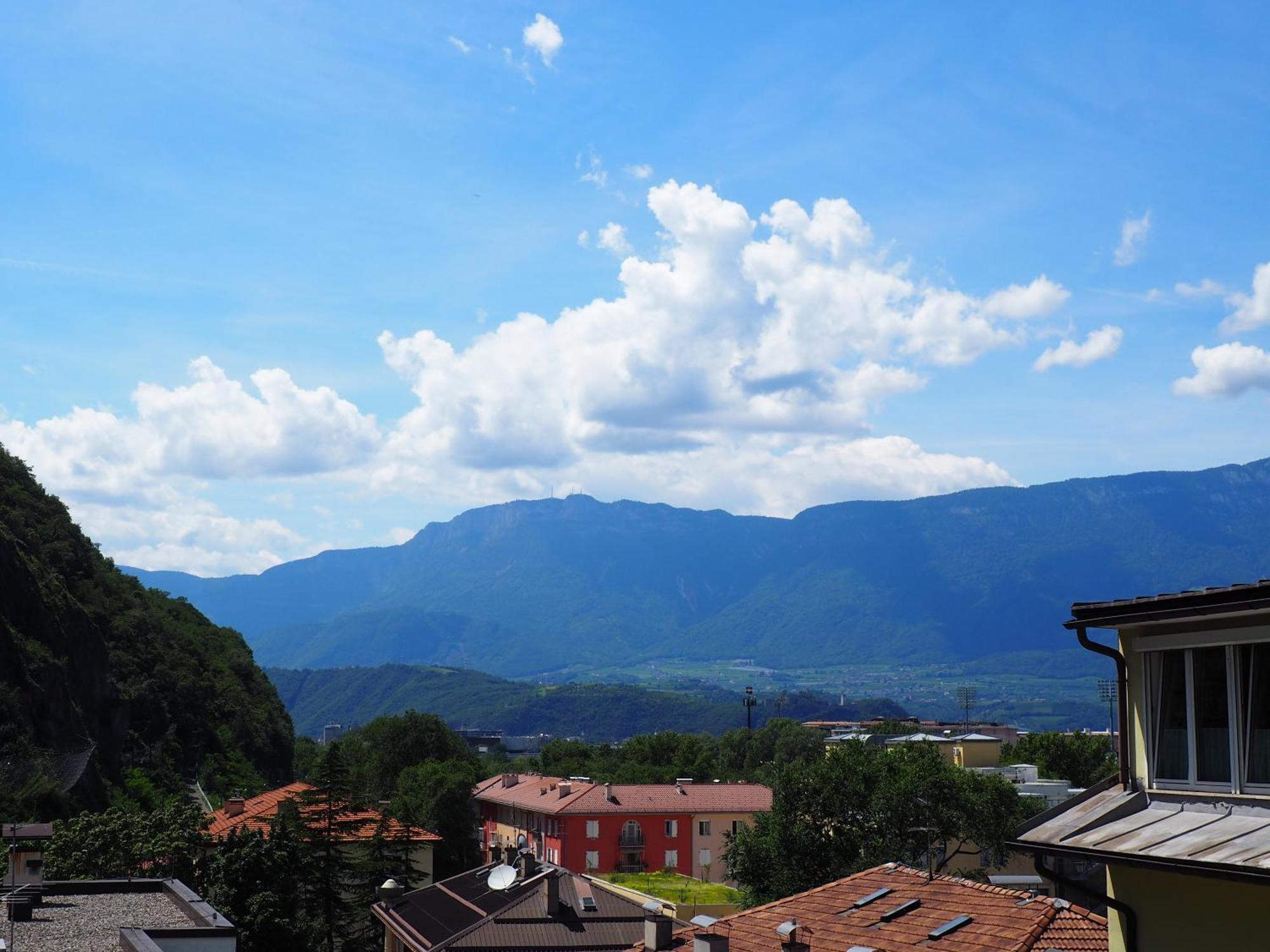 Bozen - Voll Ausgestattet, Optimale Lage Apartment Luaran gambar